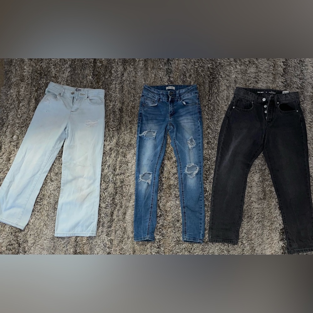 Girl jeans a size 10 Old Navy, Mudd  and Sugar & Jade Good Condition.